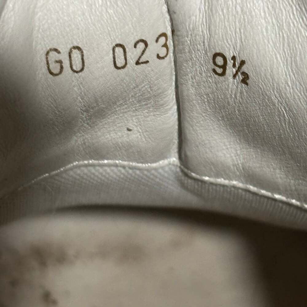 Louis Vuitton Run Away Sneaker White Monogram - Picture 6 of 6